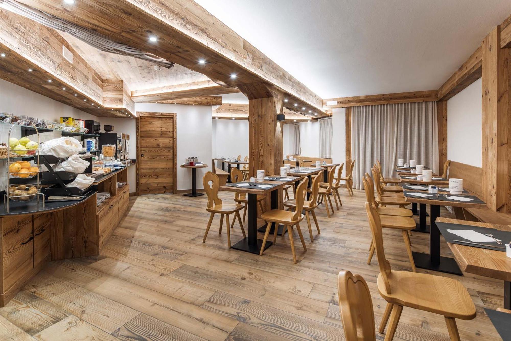 Hotel Olimpia Cortina d'Ampezzo Ngoại thất bức ảnh