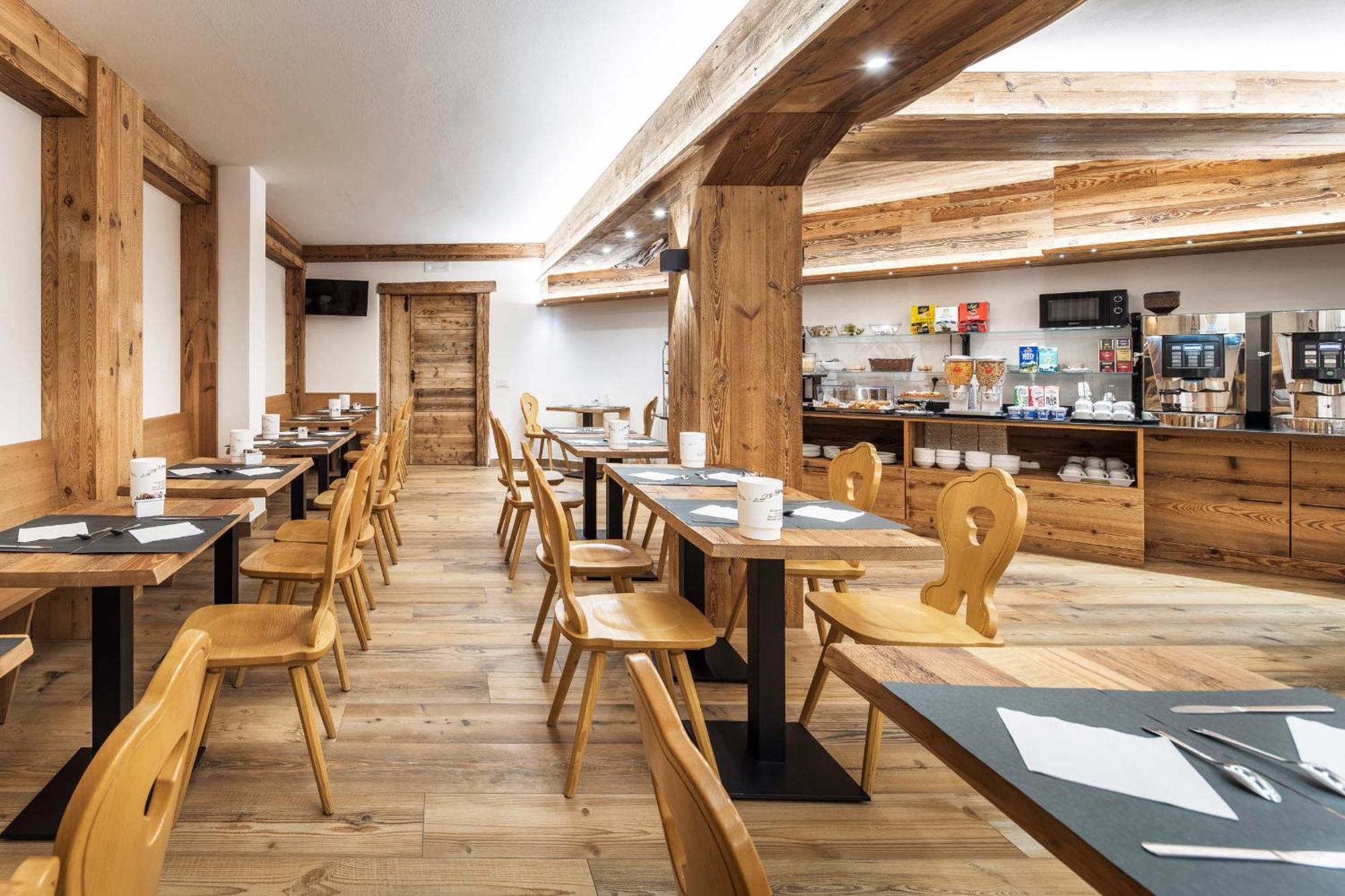 Hotel Olimpia Cortina d'Ampezzo Ngoại thất bức ảnh