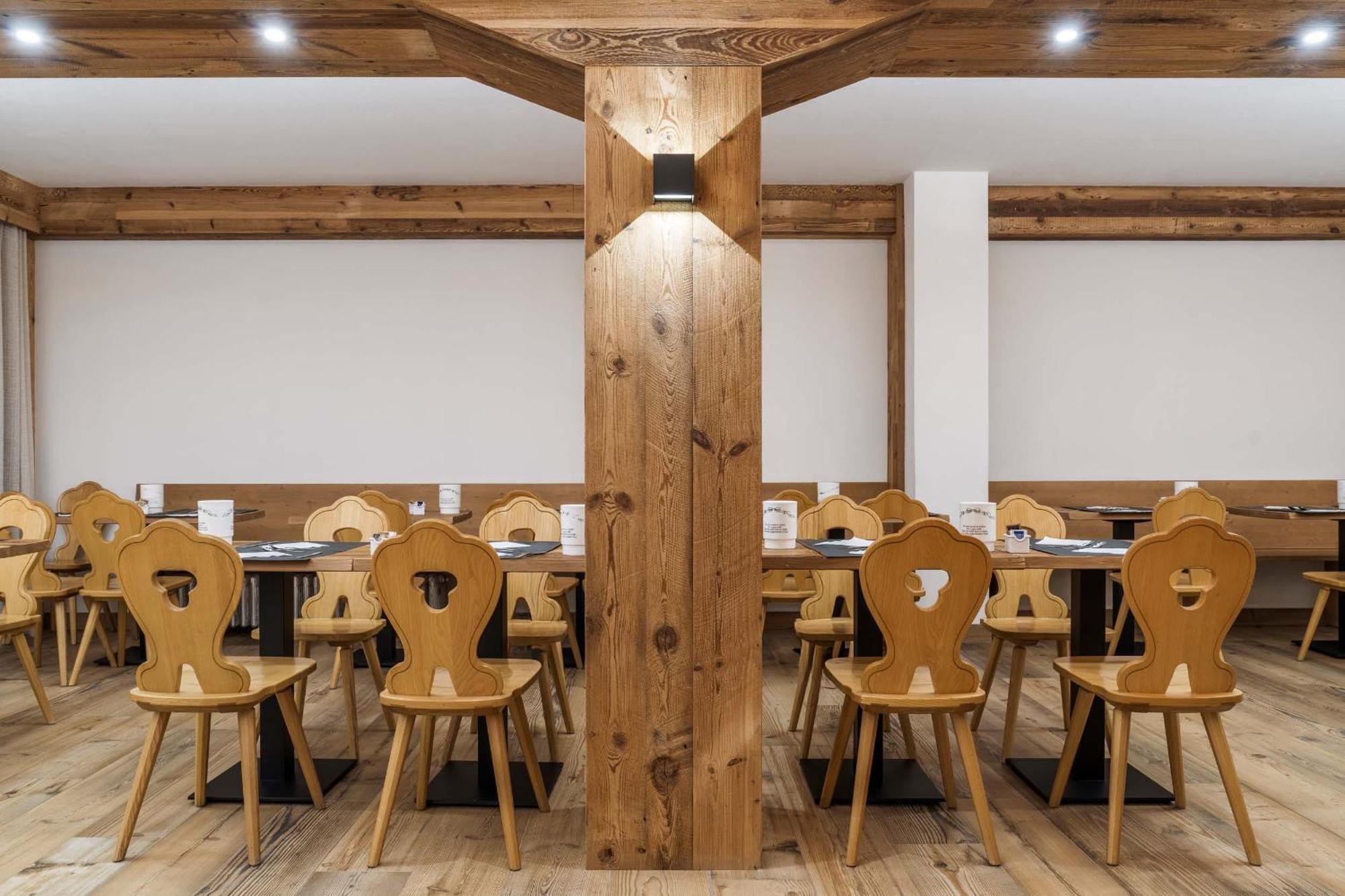 Hotel Olimpia Cortina d'Ampezzo Ngoại thất bức ảnh