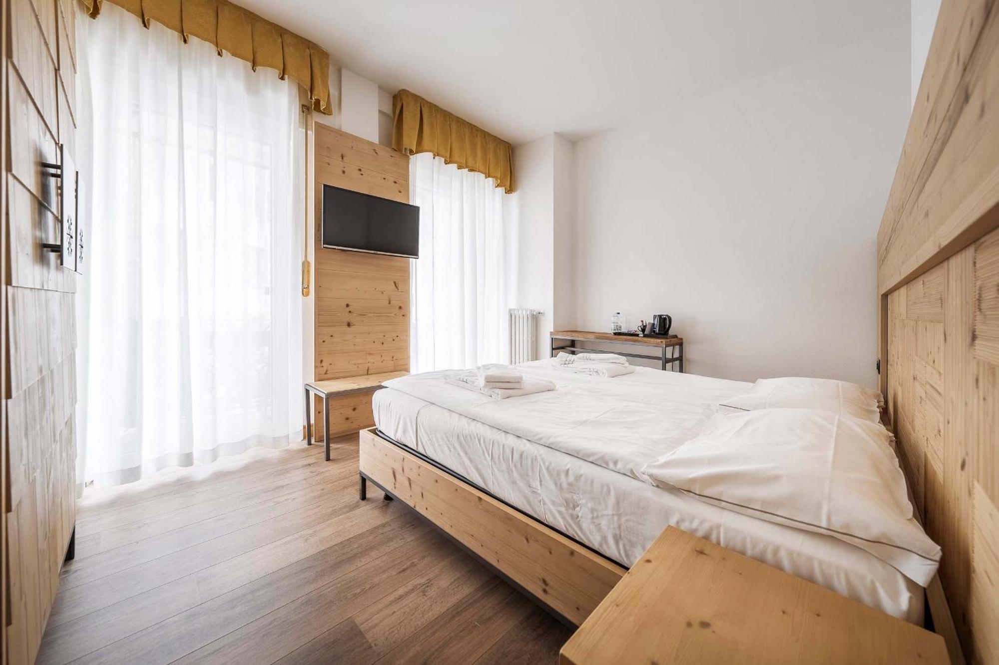 Hotel Olimpia Cortina d'Ampezzo Ngoại thất bức ảnh