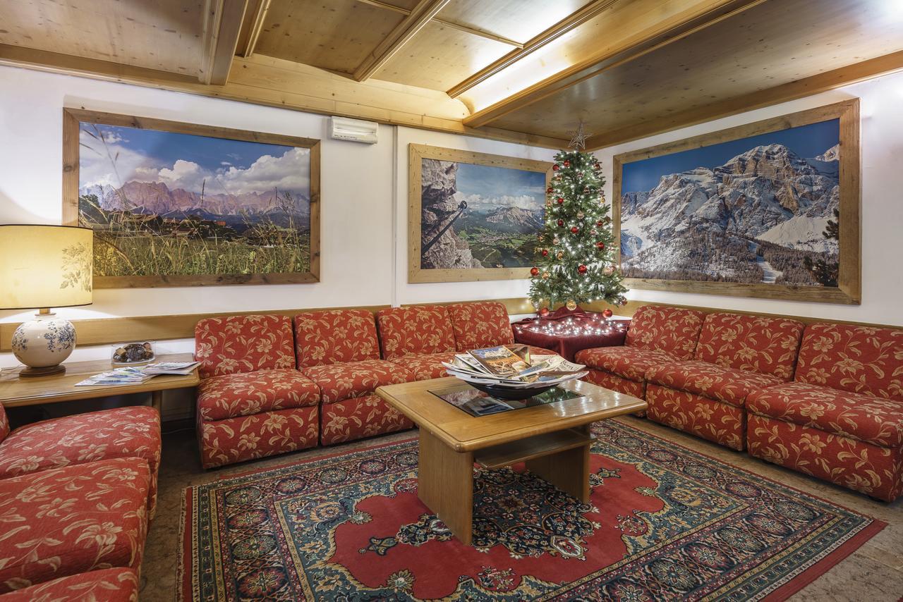 Hotel Olimpia Cortina d'Ampezzo Ngoại thất bức ảnh